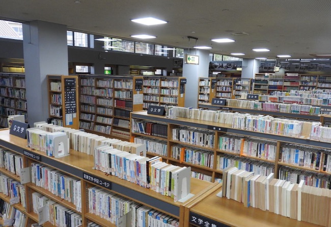 一般図書コーナー